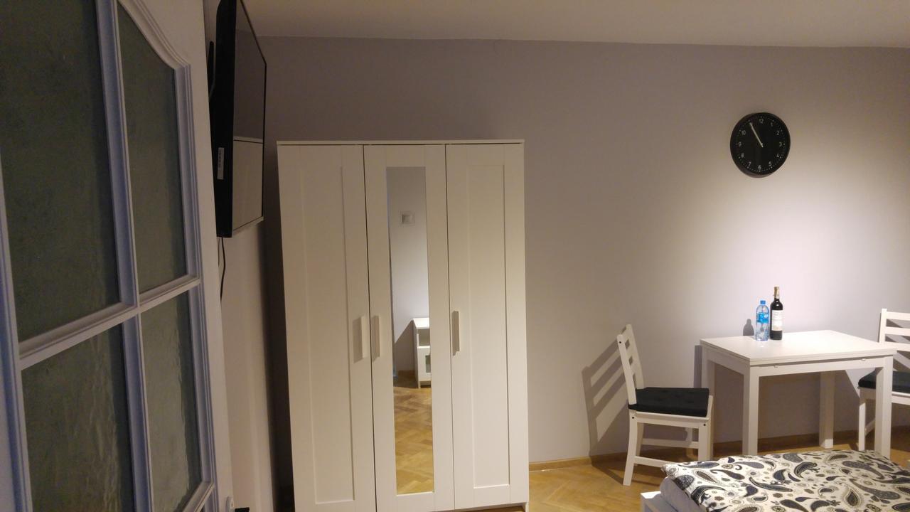 Rent0Nline Niepodleglosci Rooms Metro Varsovie Extérieur photo
