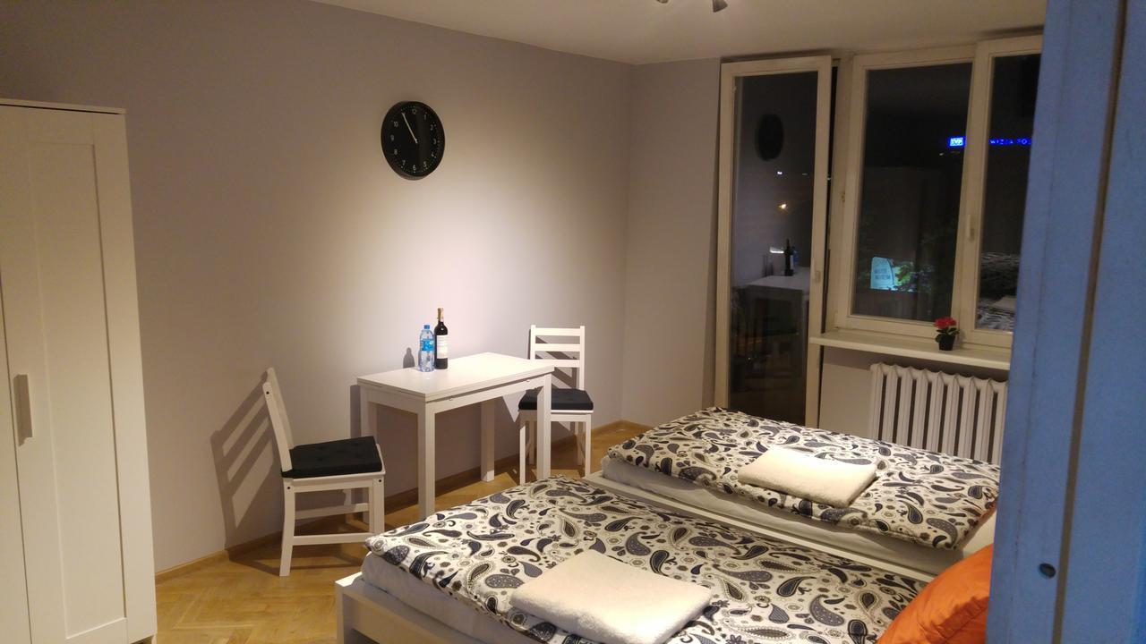 Rent0Nline Niepodleglosci Rooms Metro Varsovie Extérieur photo