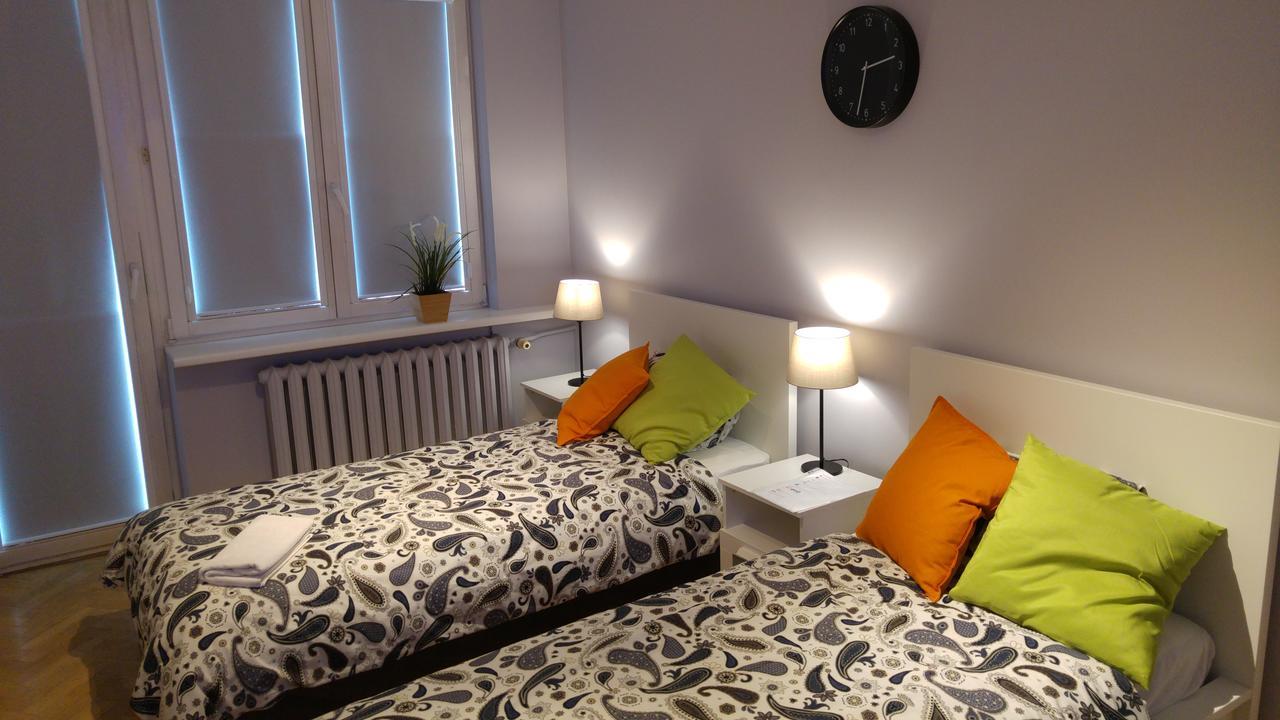 Rent0Nline Niepodleglosci Rooms Metro Varsovie Extérieur photo